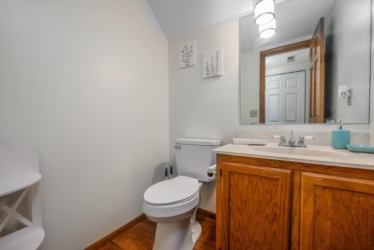 Family Friendly And Quite 2 Bedroom Condo Close To Fun Fort Wayne Buitenkant foto